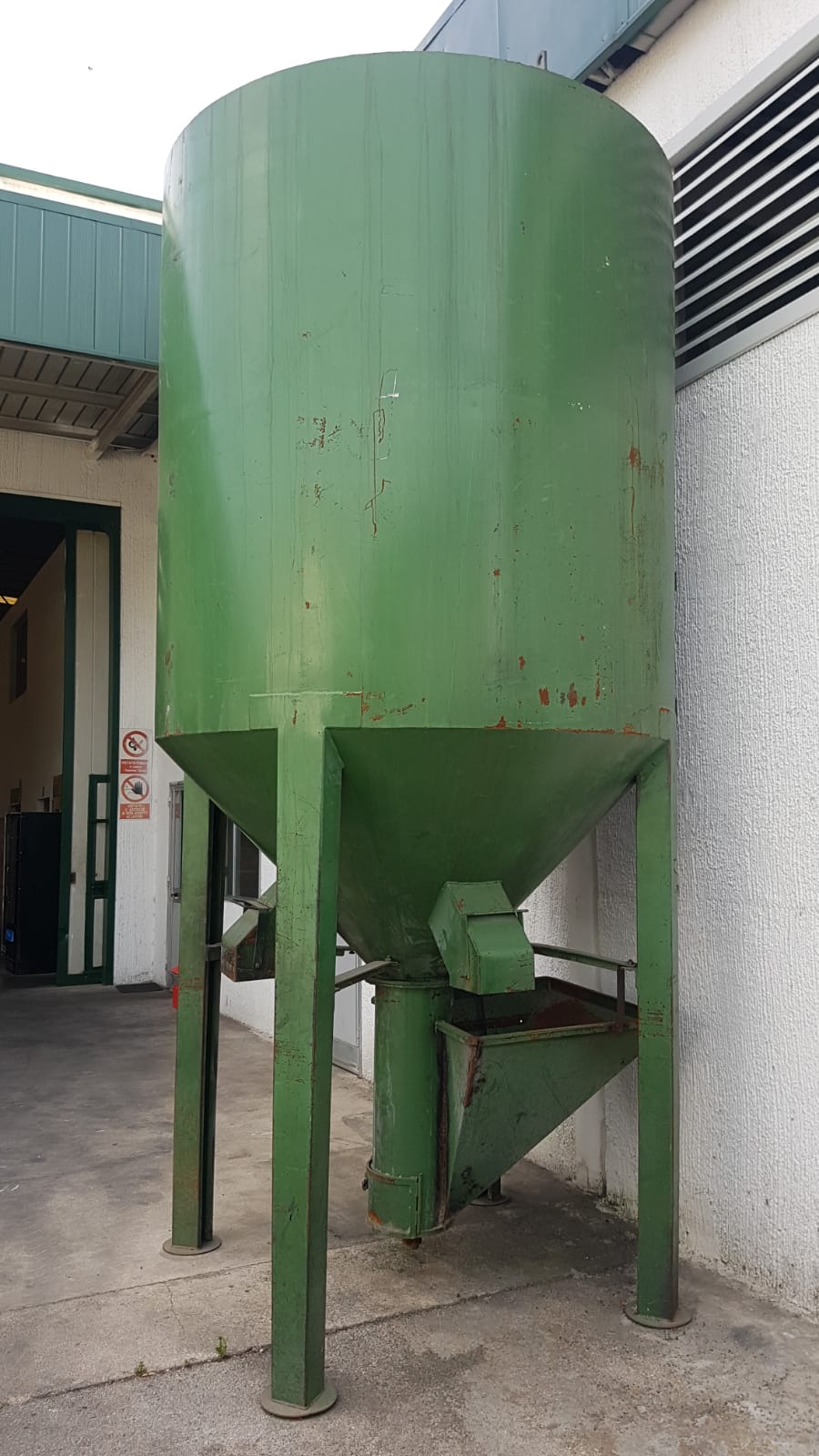 silos miscelatore lt. 5000 in vendita - foto 1