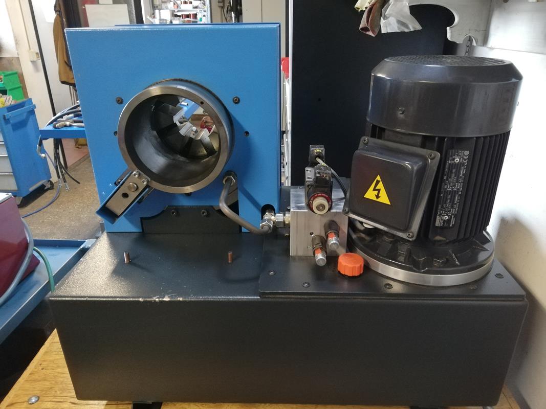 crimpatrice per tubi alta pressione UNIFLEX  in vendita - foto 2