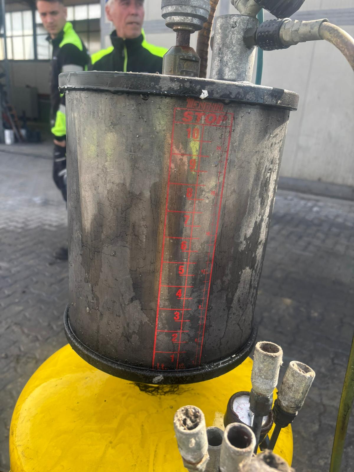 ASPIRATORE OLIO MOTORE PNEUMATICO in vendita - foto 6