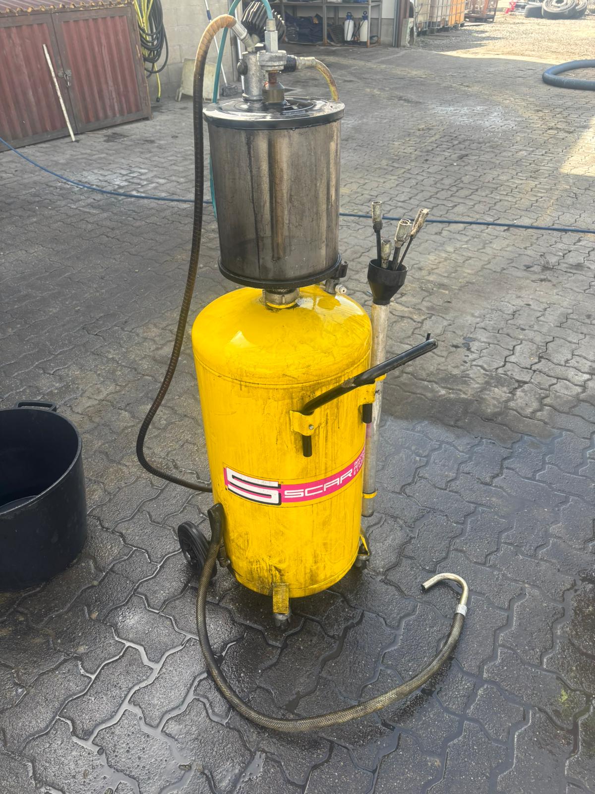 ASPIRATORE OLIO MOTORE PNEUMATICO in vendita - foto 1