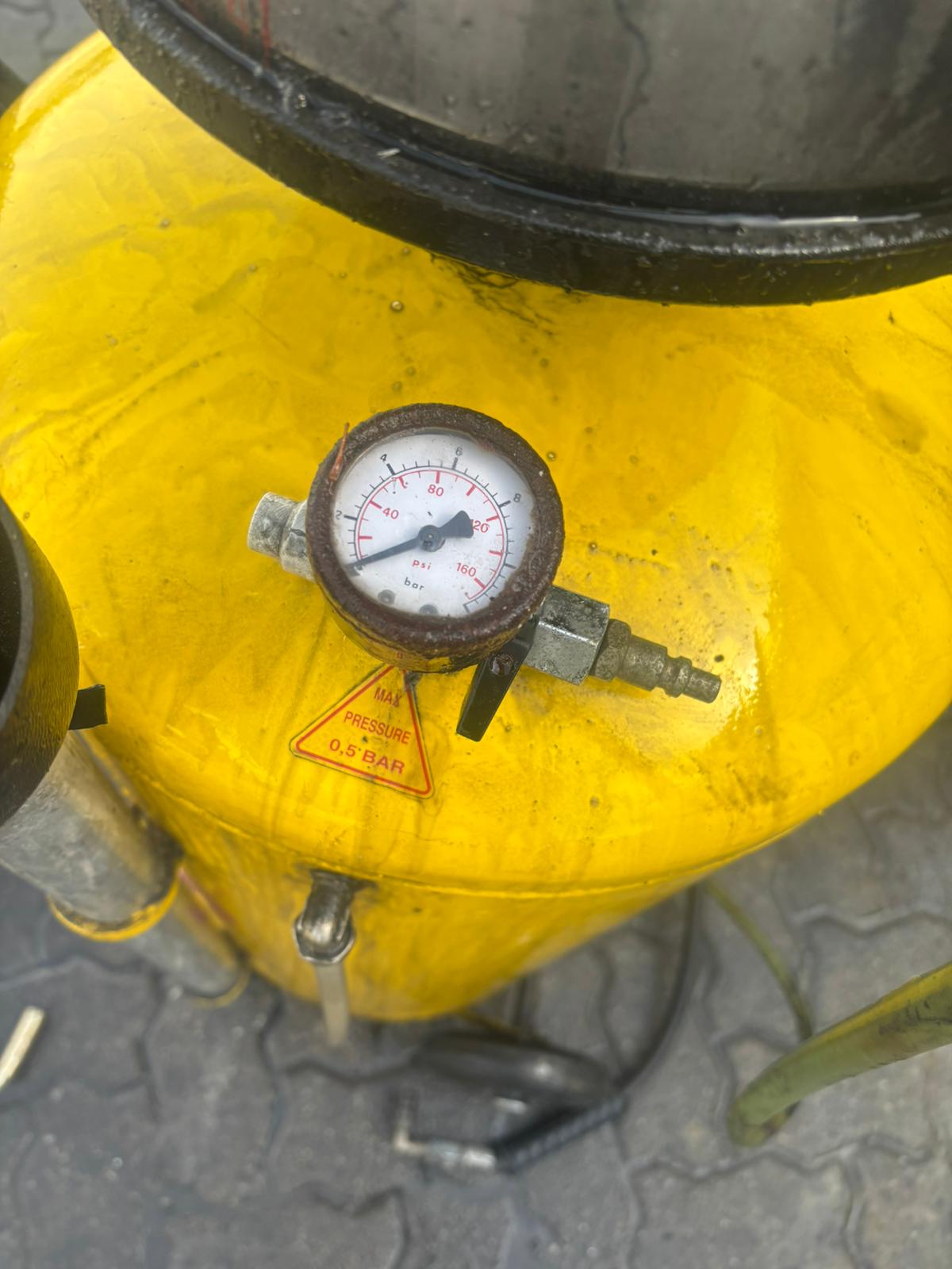 ASPIRATORE OLIO MOTORE PNEUMATICO in vendita - foto 4