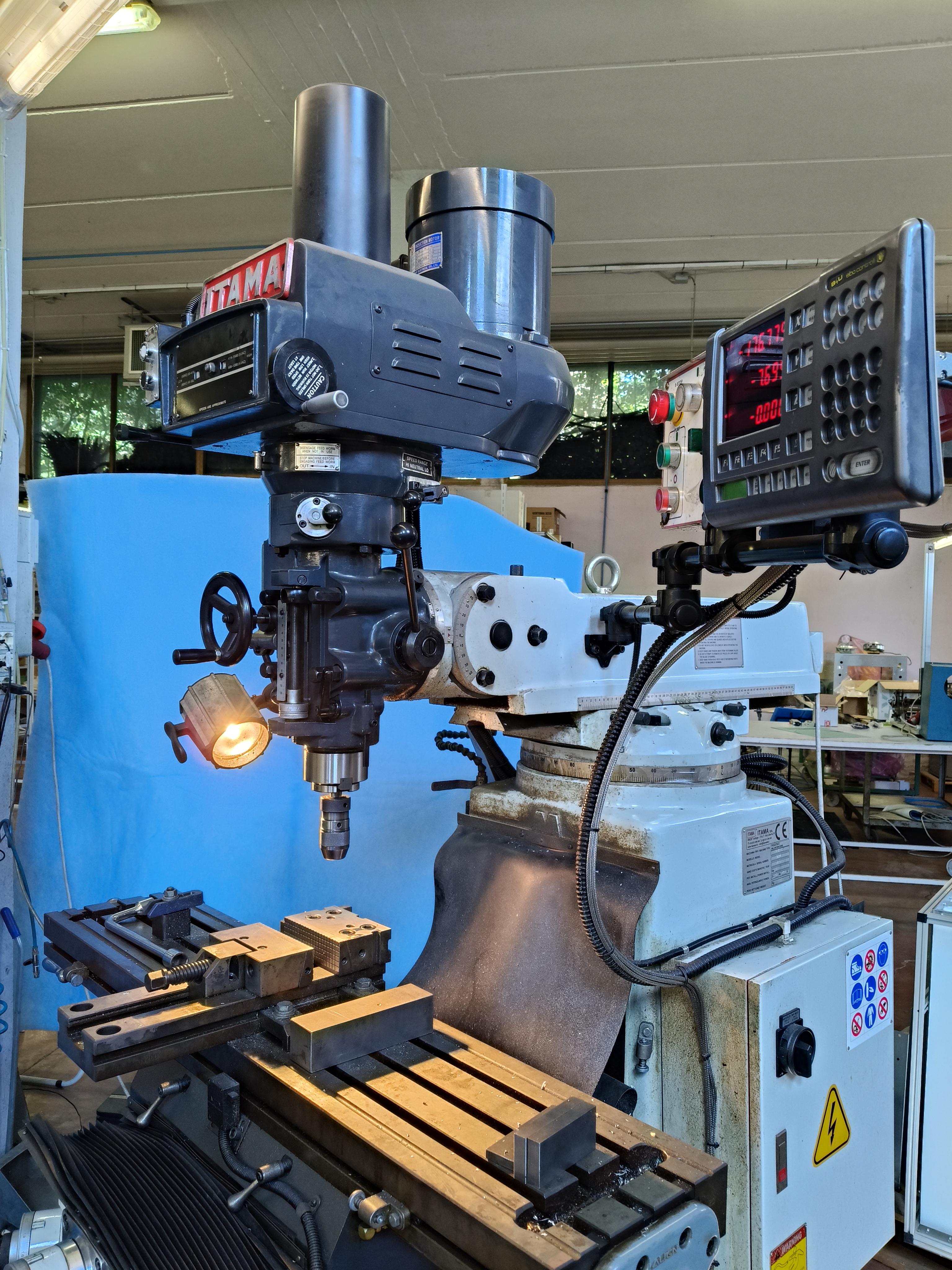 Fresatrici per metallo in vendita