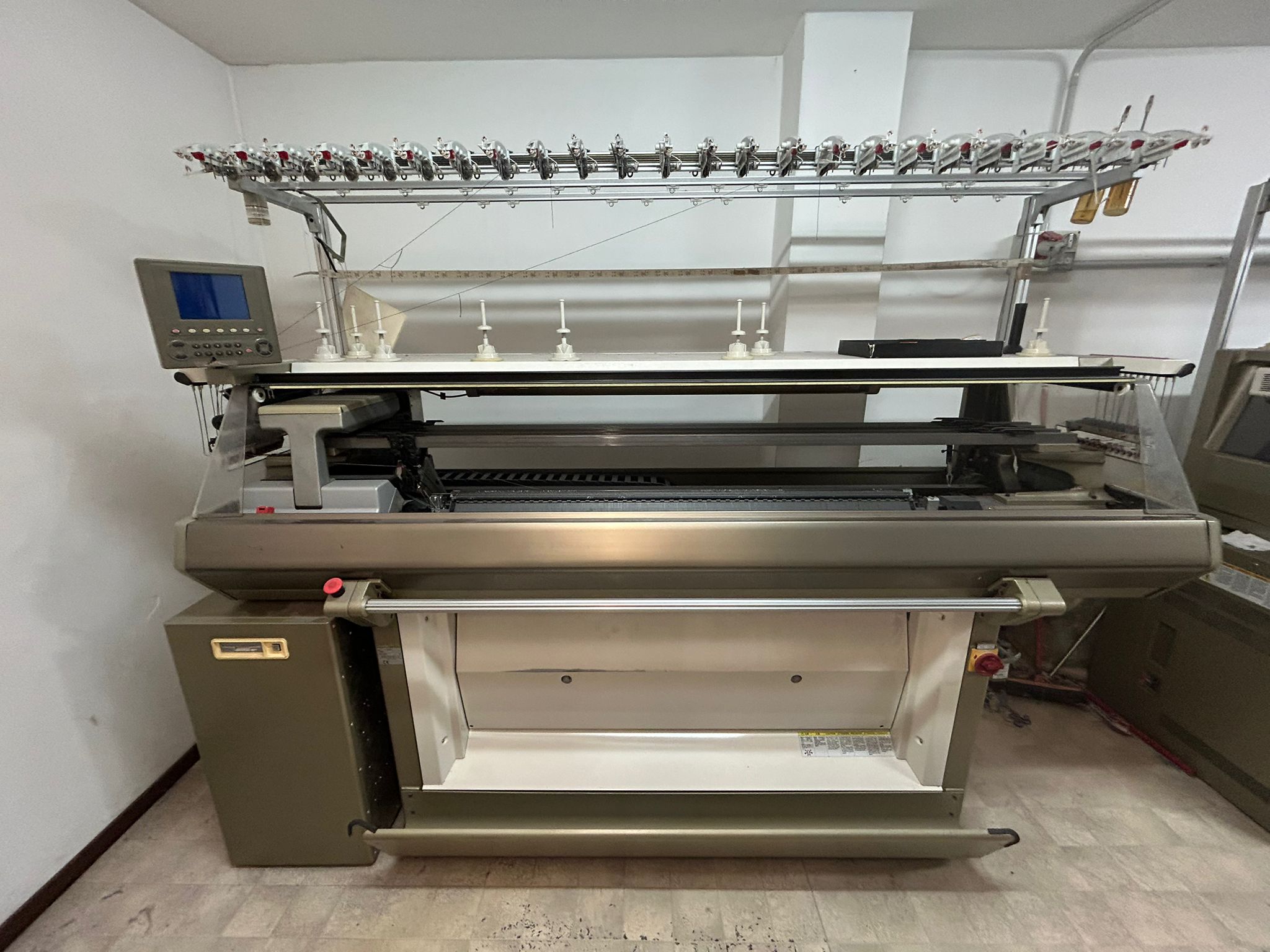 Linee complete maglieria in vendita