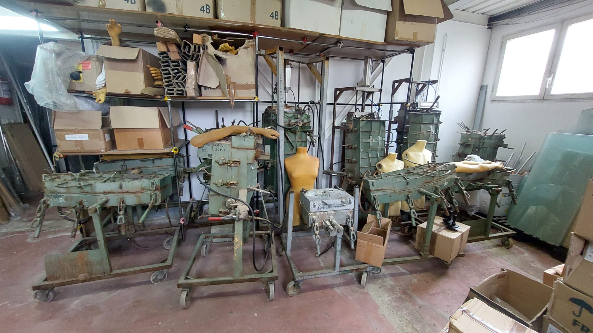 Vendo stampi per produzione busti sartoriali  in vendita - foto 1