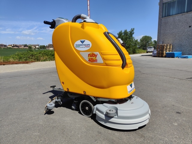 Adiatek Ruby 48 BL  in vendita - foto 2