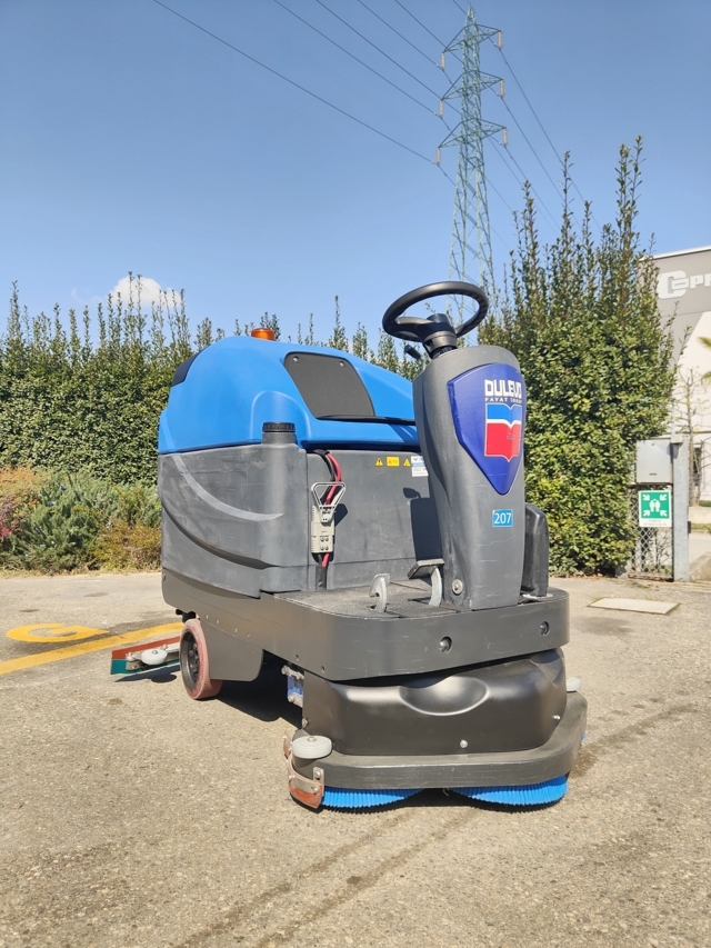 Lavapavimenti lavasciuga Dulevo Boost 300 in vendita - foto 2