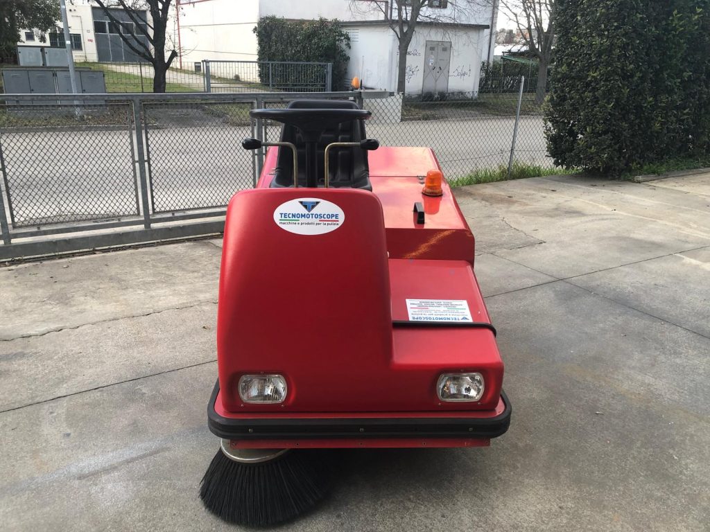 Spazzatrice motoscopa RCM 703 E/1 in vendita - foto 4