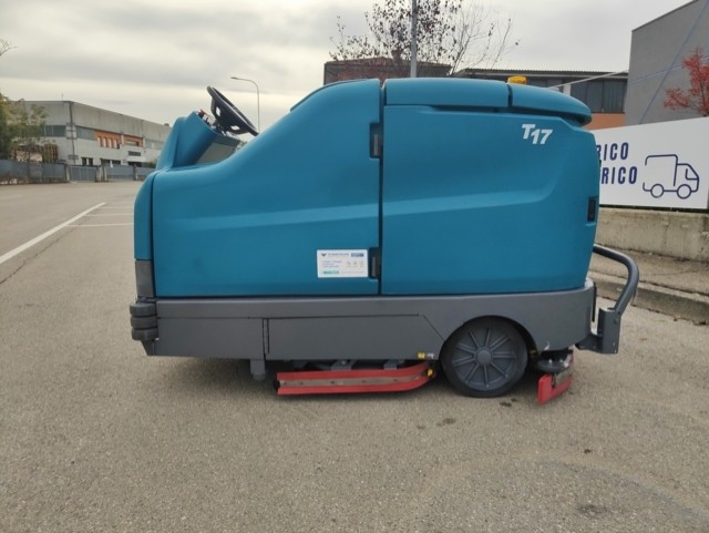 Lavapavimenti Tennant T17 in vendita - foto 6