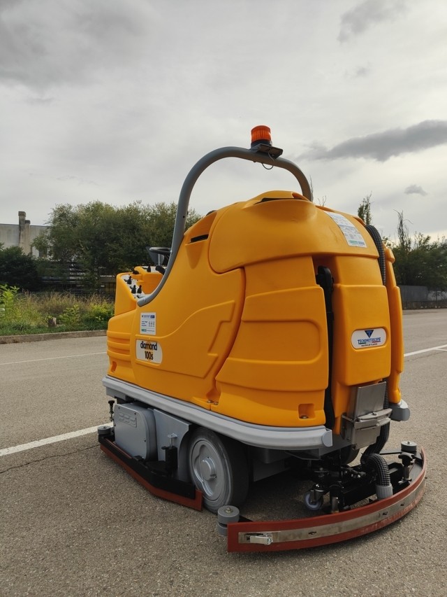 Lavapavimenti modello Adiatek Diamond 100 S in vendita - foto 3