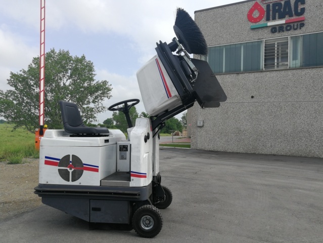 Spazzatrice Dulevo 1100 EH in vendita - foto 3