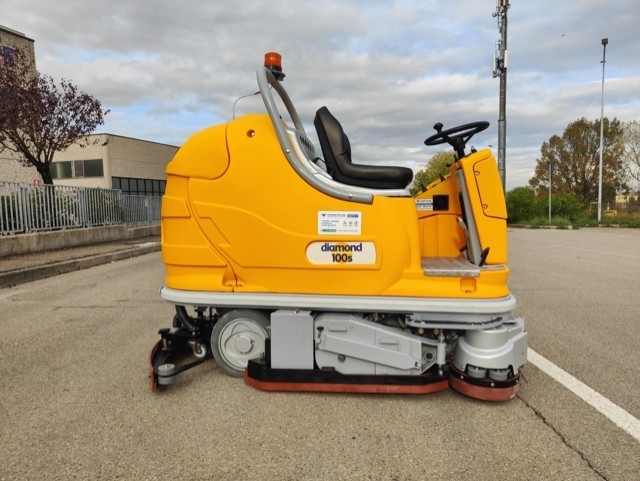 Lavapavimenti modello Adiatek Diamond 100 S in vendita - foto 6