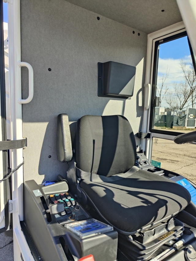 Spazzatrice stradale road sweeper  in vendita - foto 11