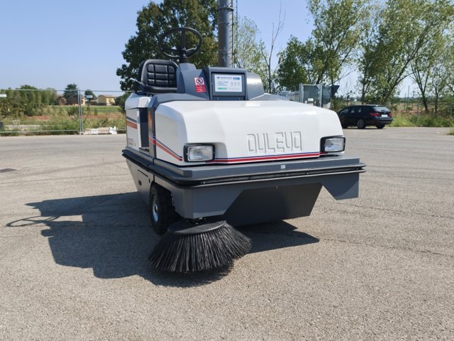 Spazzatrice motoscopa Dulevo 90 DK in vendita - foto 10
