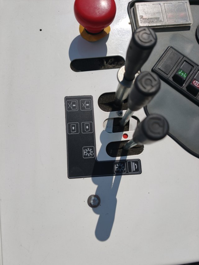 Spazzatrice motoscopa Dulevo 1300 EH in vendita - foto 4