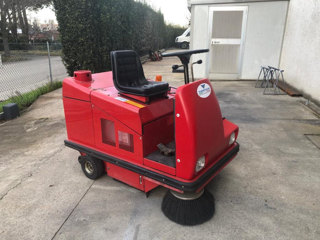 Spazzatrice motoscopa RCM 703 E/1 in vendita - foto 1