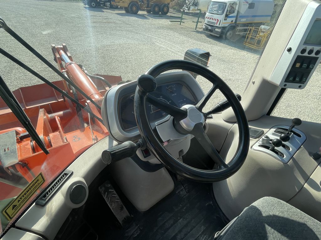 Pala gommata - FIAT KOBLECO W 130 in vendita - foto 6