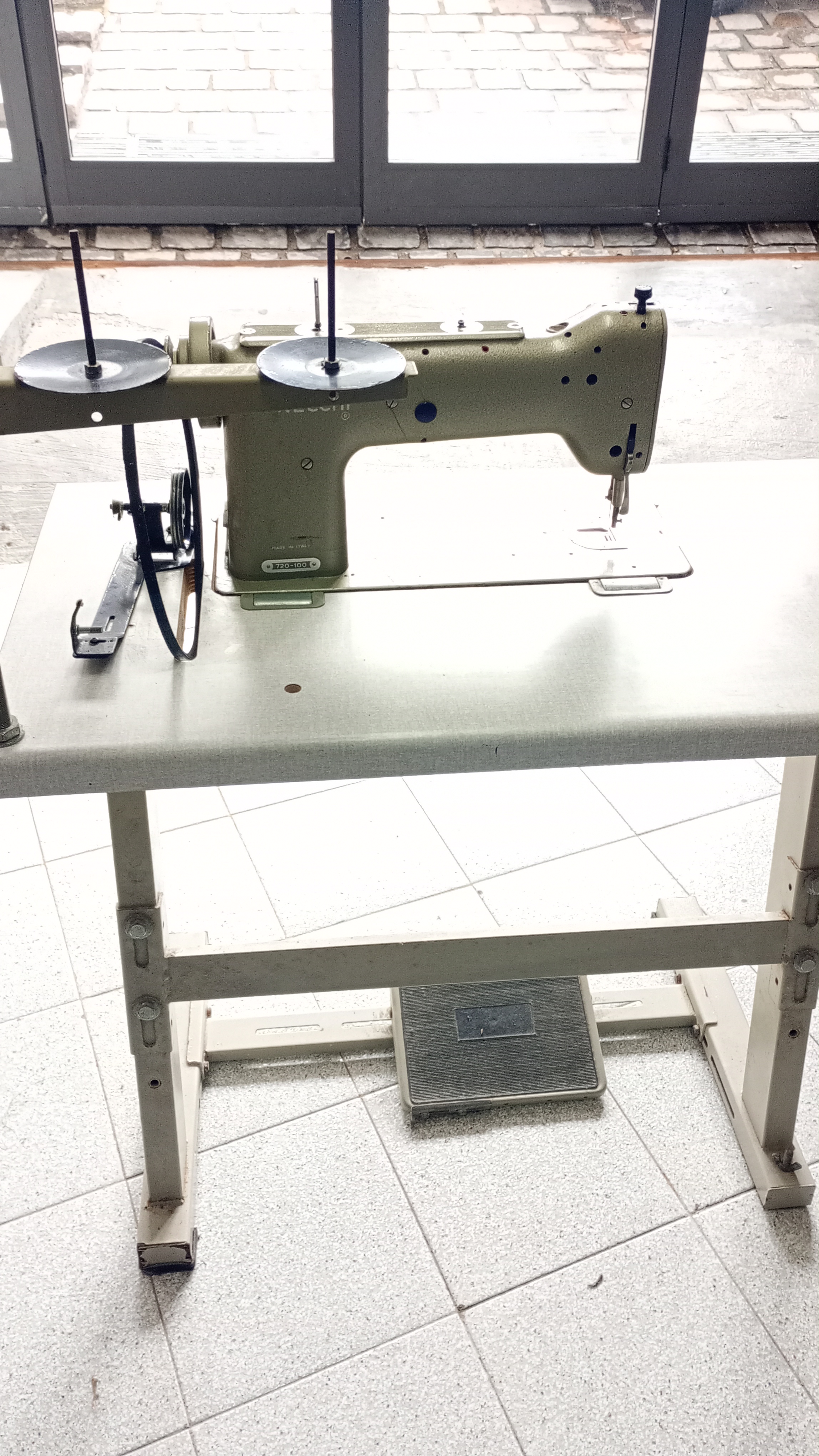 Macchina per cucire NECCHI 720-100 zig-zag in vendita - foto 3