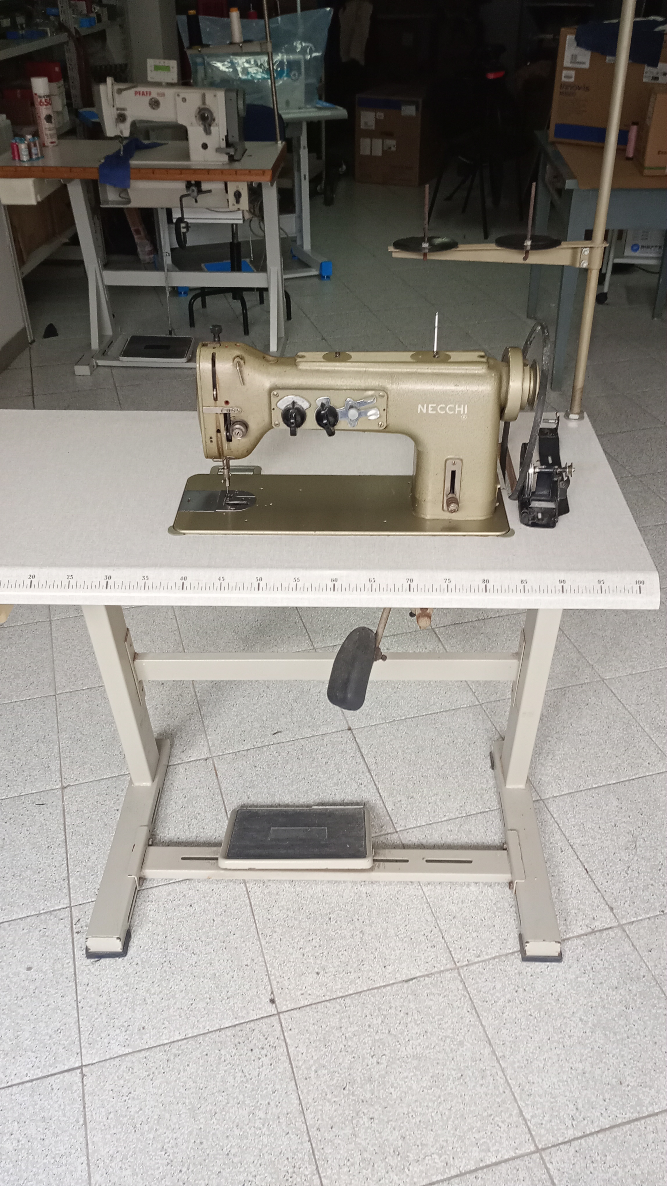 Macchina per cucire NECCHI 720-100 zig-zag in vendita - foto 2