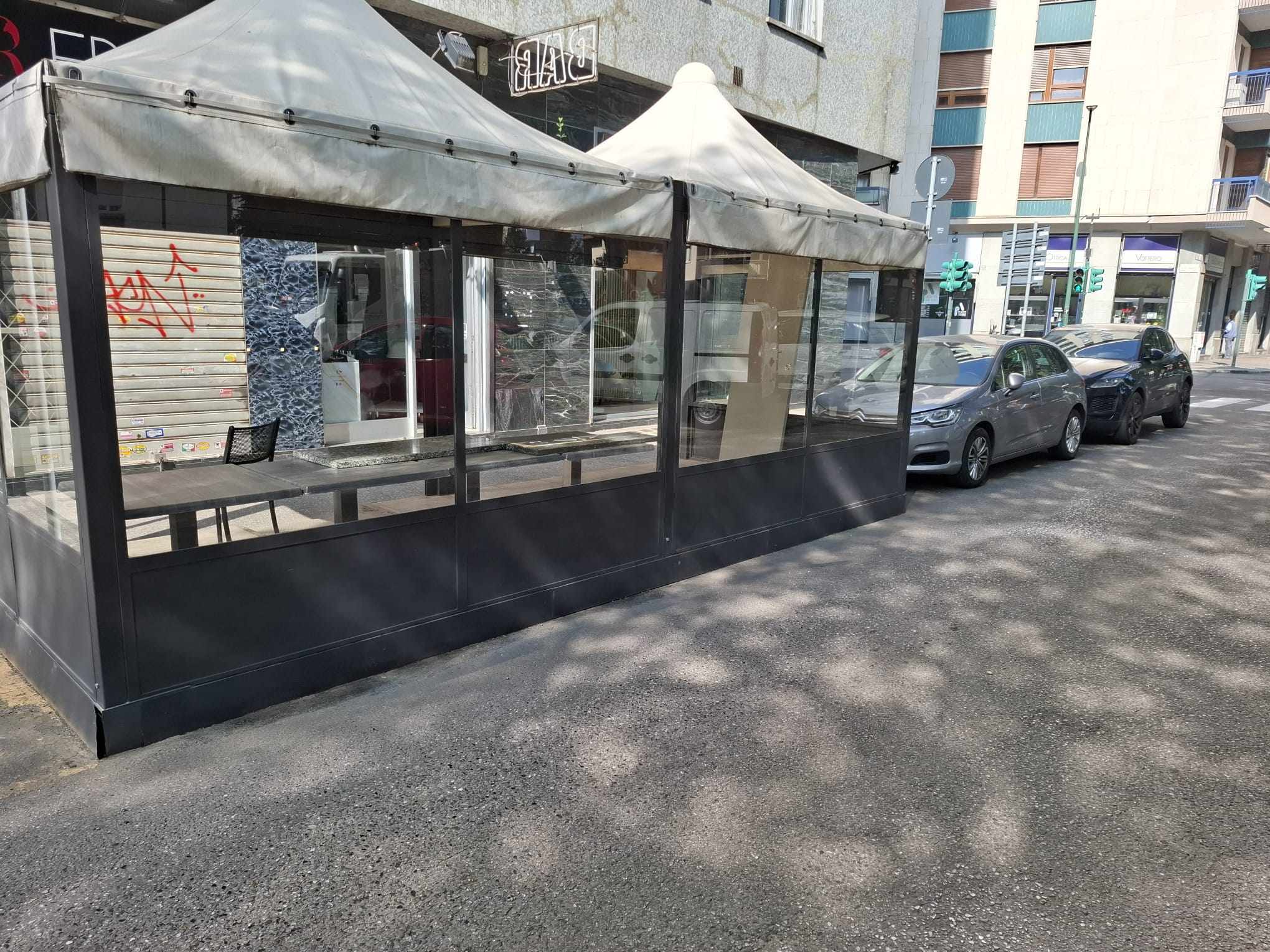Attrezzature bar e ristoranti in vendita