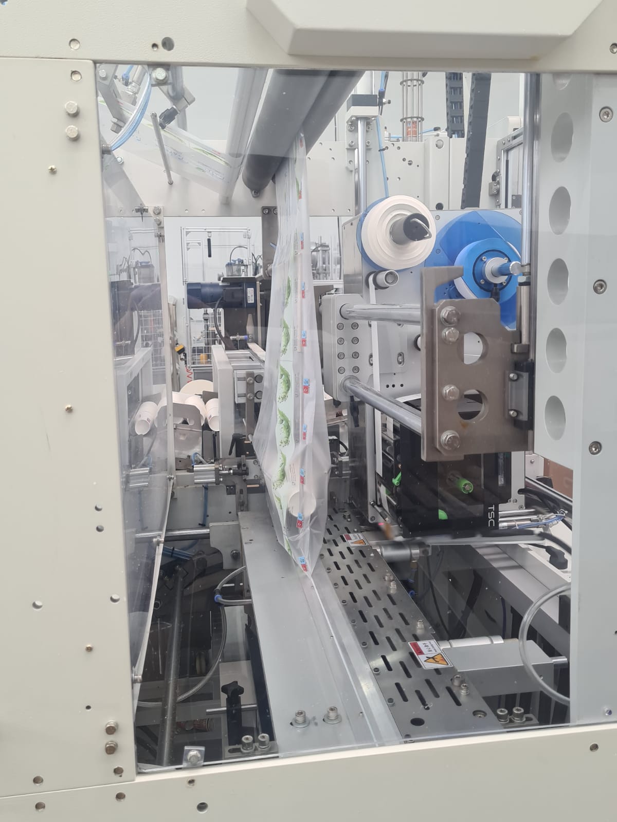 Linea di produzione bicchieri in carta in vendita - foto 8