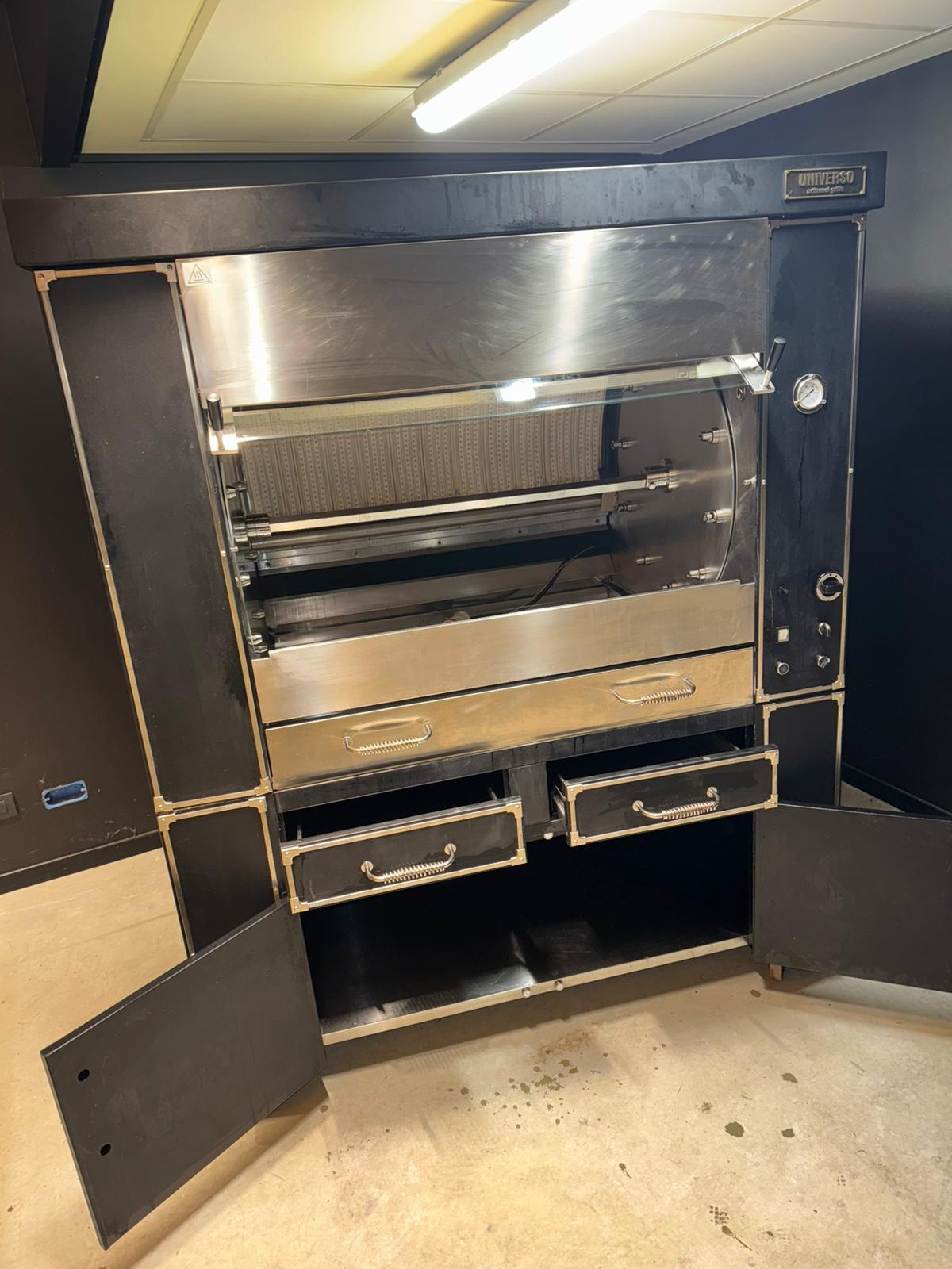 VENDO GIRARROSTO A GAS – UNIVERSO GRILL CG 960  in vendita - foto 2