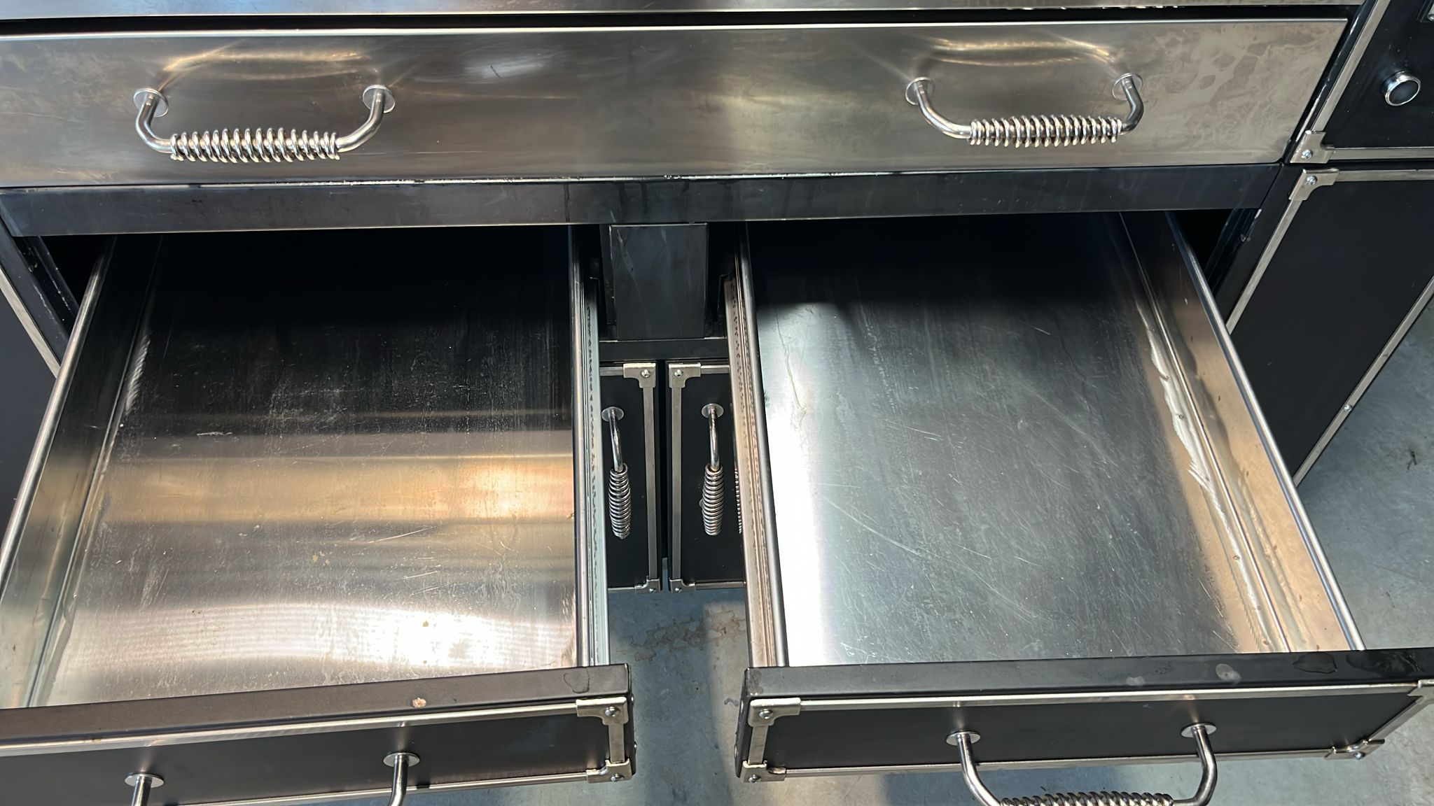 VENDO GIRARROSTO A GAS – UNIVERSO GRILL CG 960  in vendita - foto 9