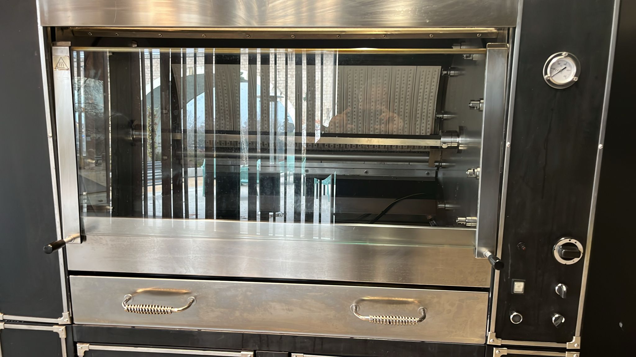 VENDO GIRARROSTO A GAS – UNIVERSO GRILL CG 960  in vendita - foto 11