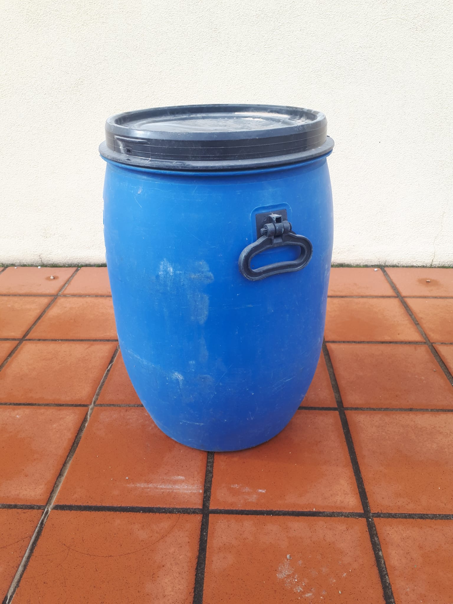 FUSTI PLASTICA DA 50/60L in vendita - foto 3