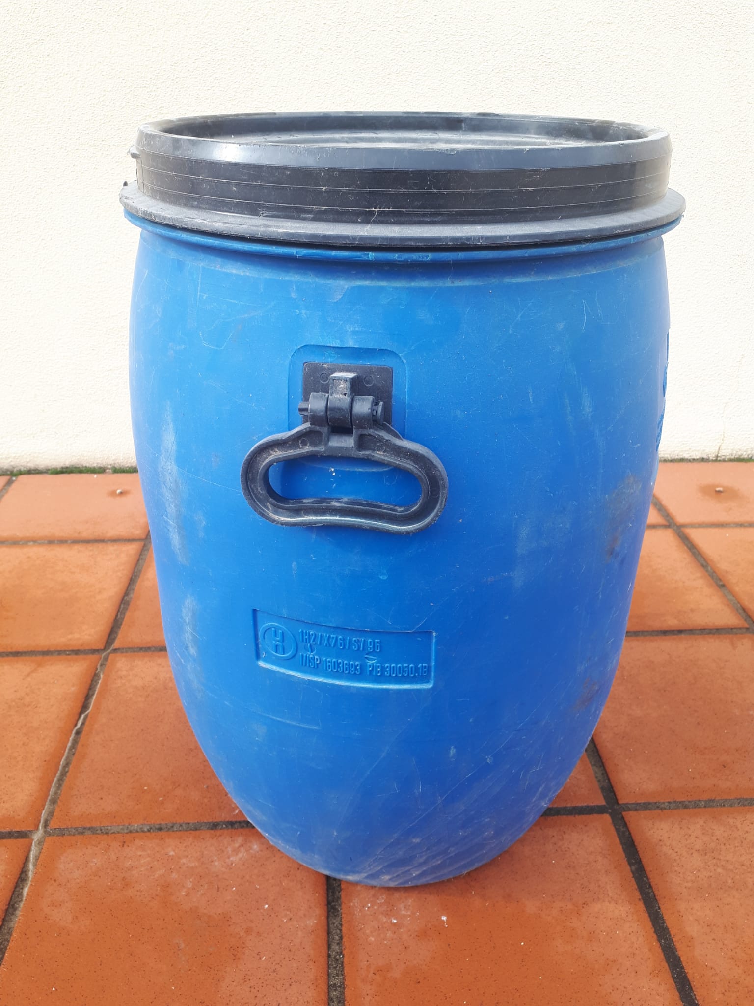 FUSTI PLASTICA DA 50/60L in vendita - foto 2