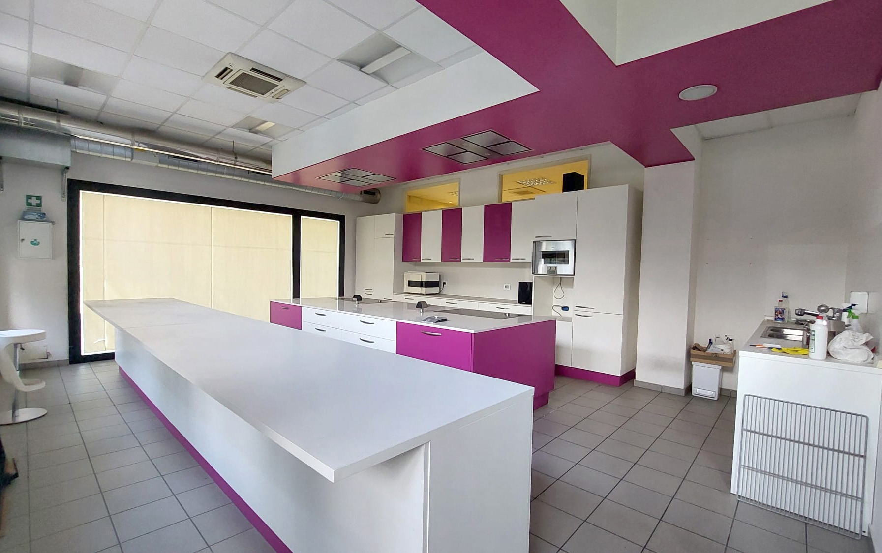 Locale commerciale ristrutturato 200 mq in Classe B in vendita - foto 3