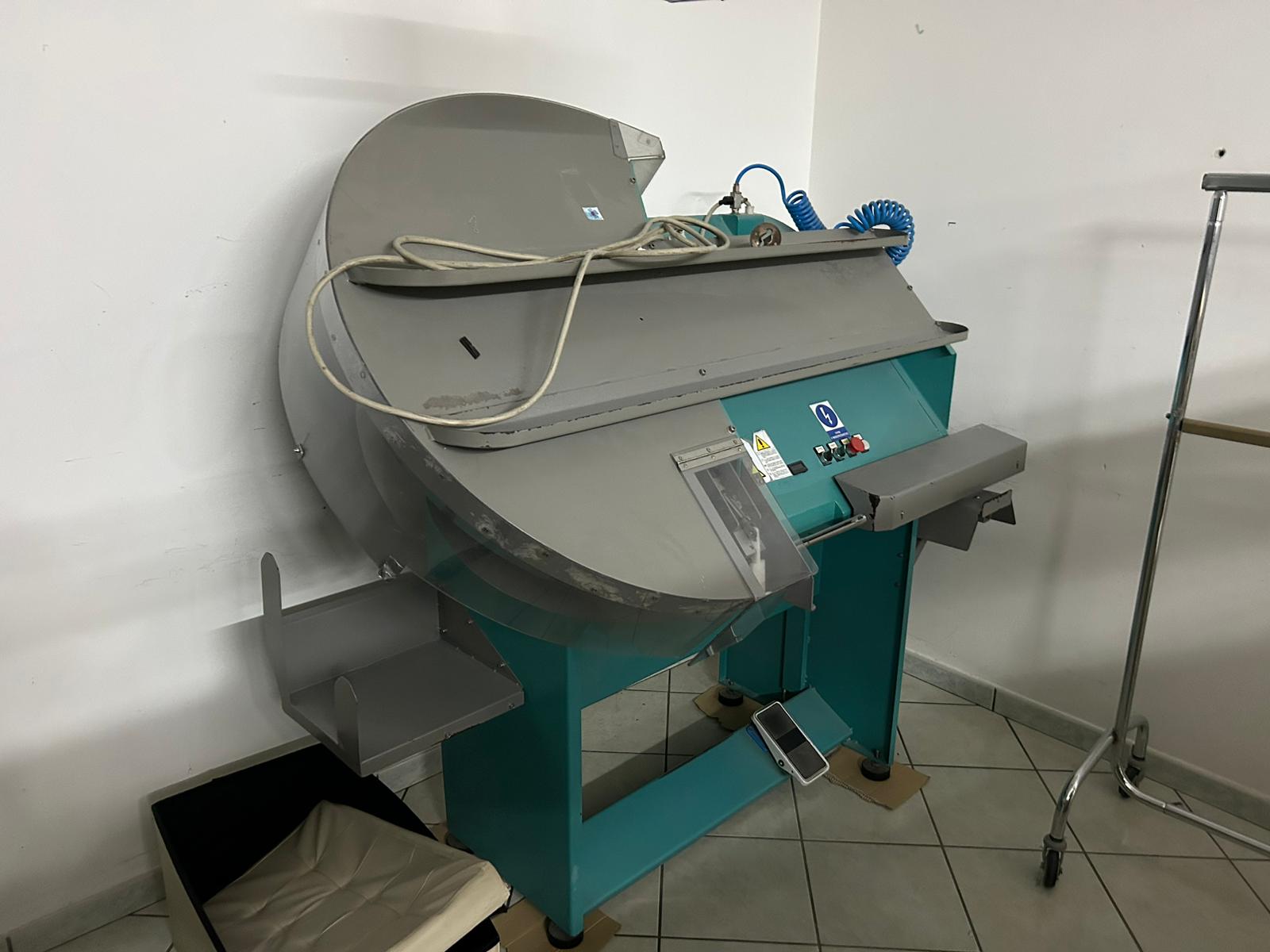 Macchine lavorazione tessuti in vendita
