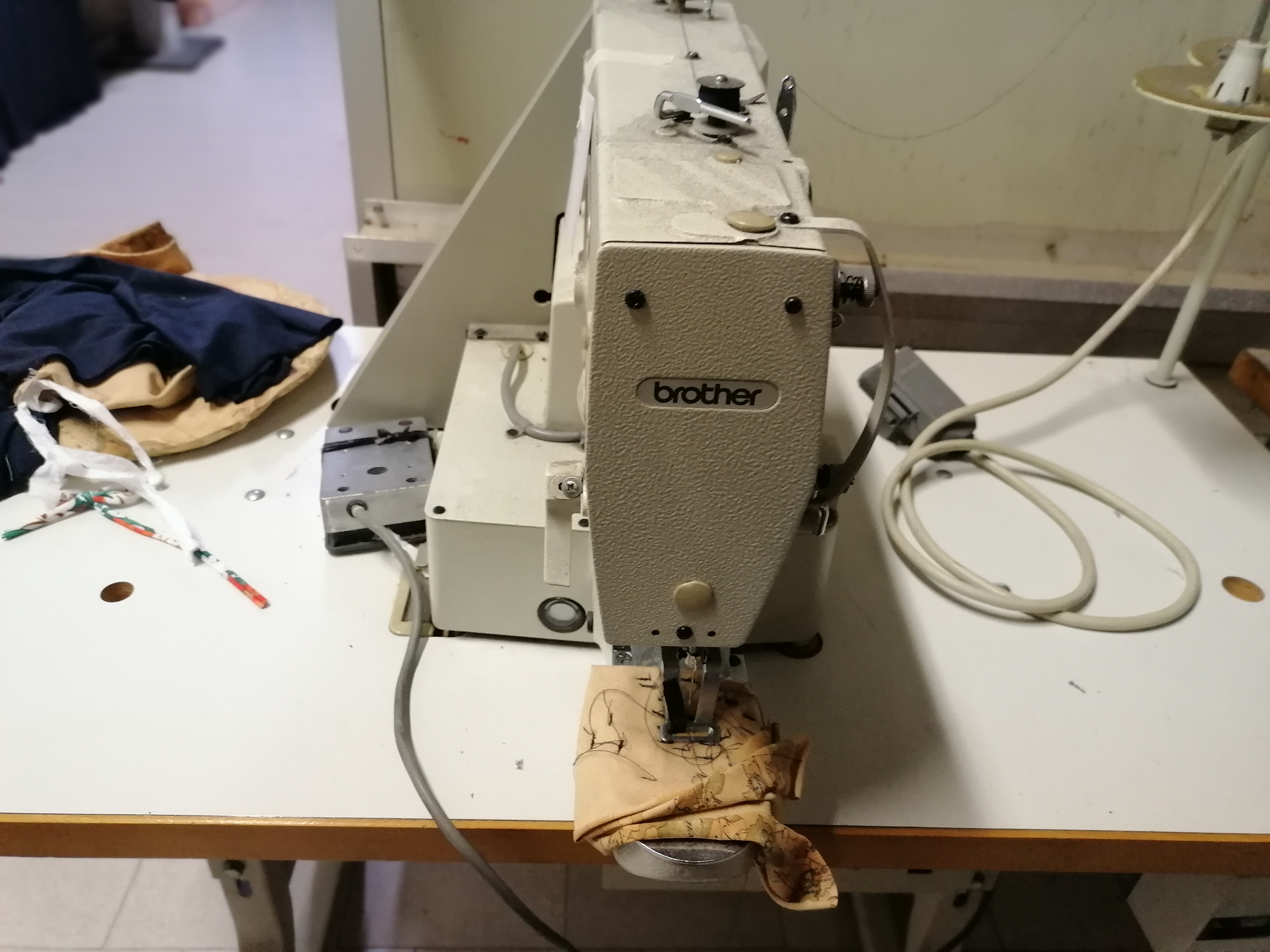 Macchine per cucire in vendita
