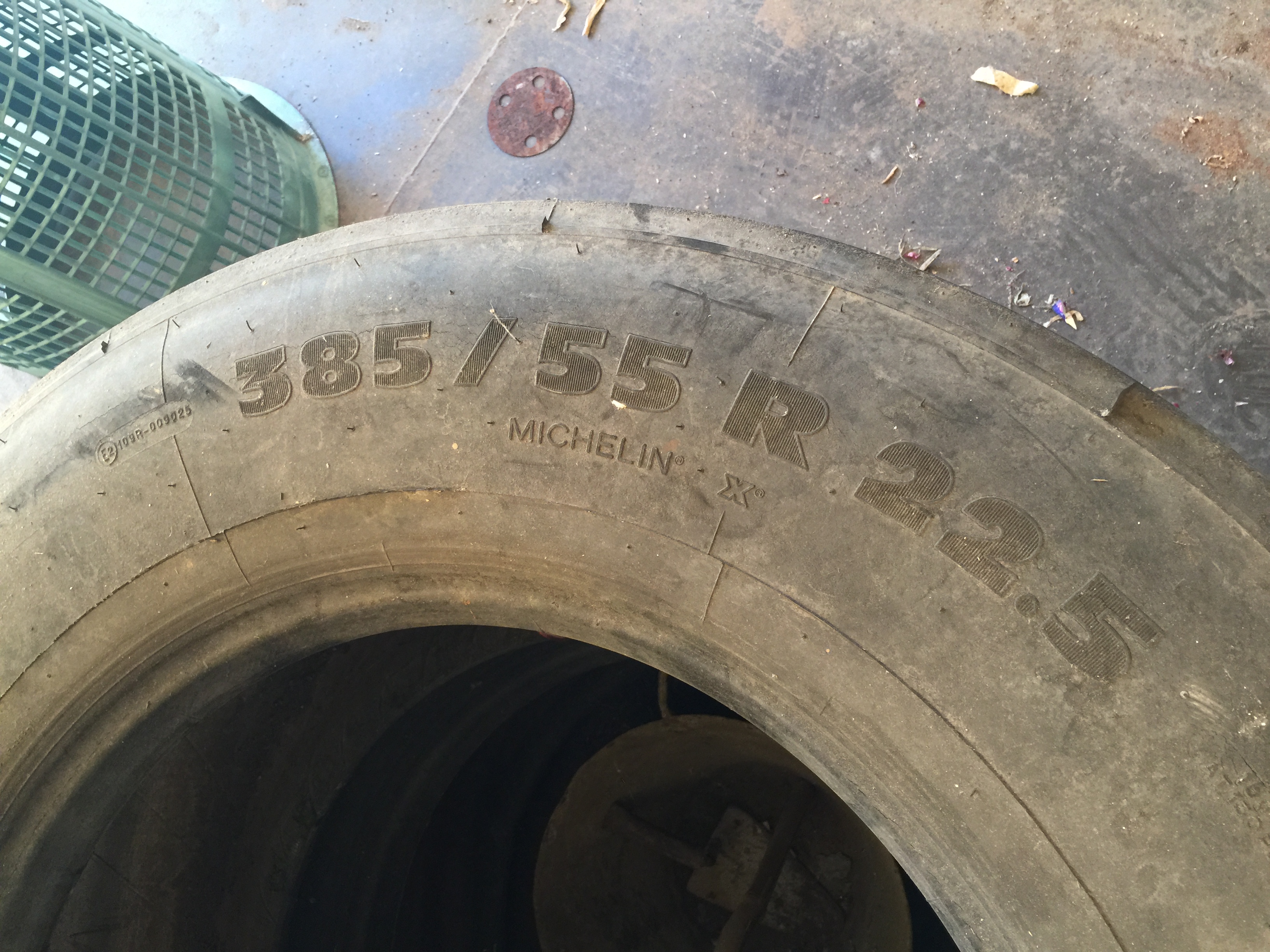 gomme 385/55/22.5 in vendita - foto 2