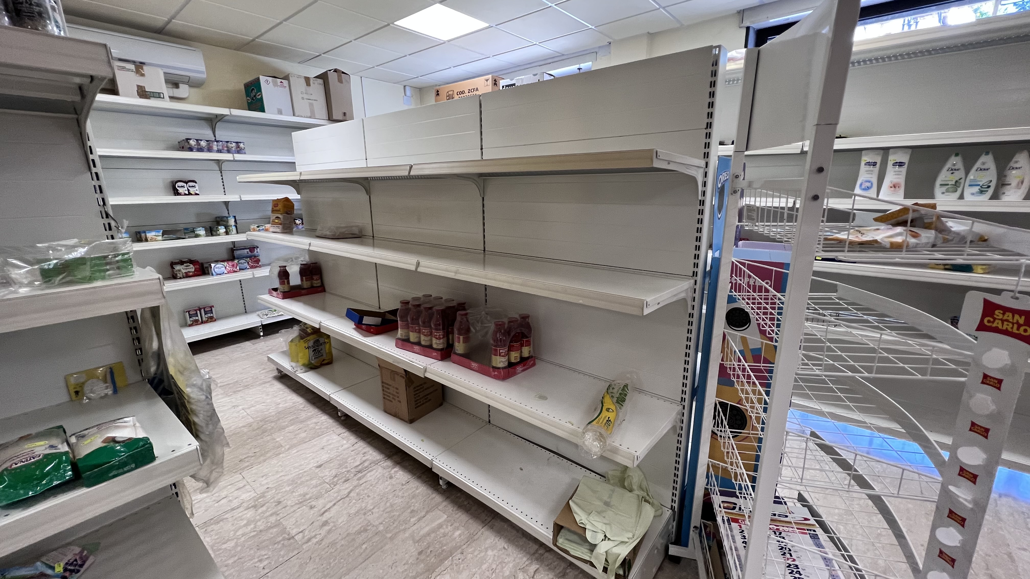 Arredamento e attrezzature negozio alimentari  in vendita - foto 12