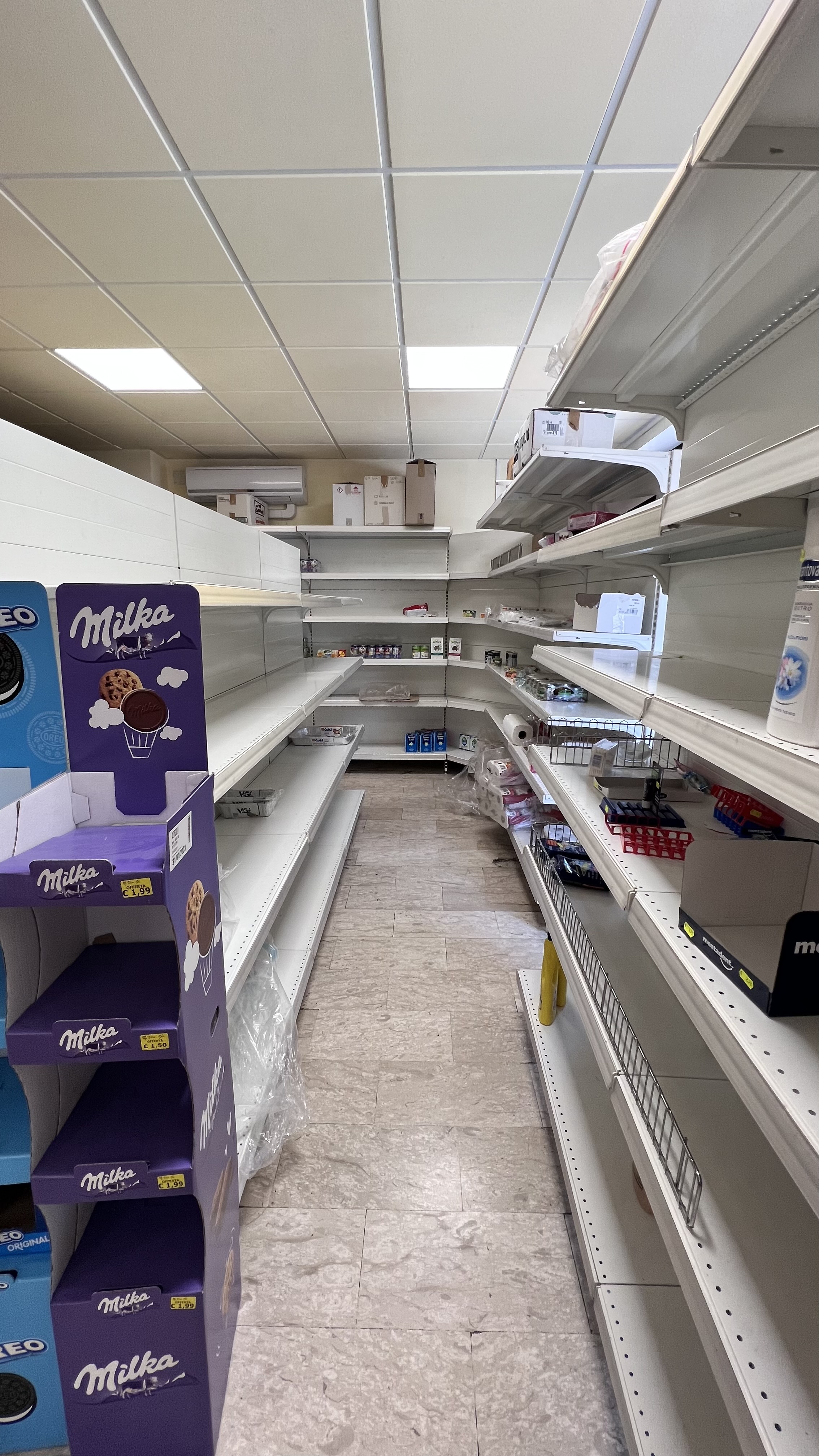 Arredamento e attrezzature negozio alimentari  in vendita - foto 2