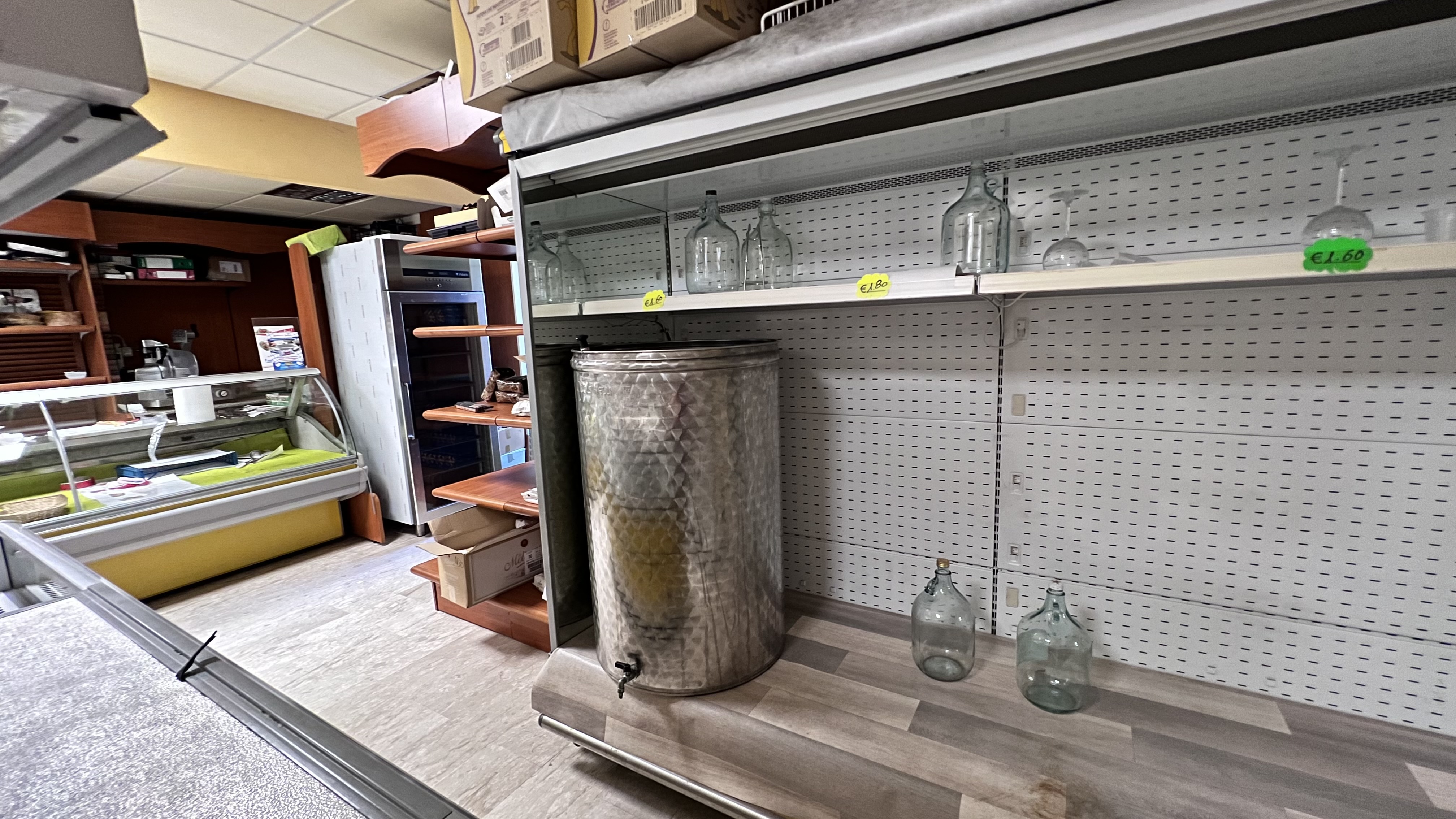 Arredamento e attrezzature negozio alimentari  in vendita - foto 4