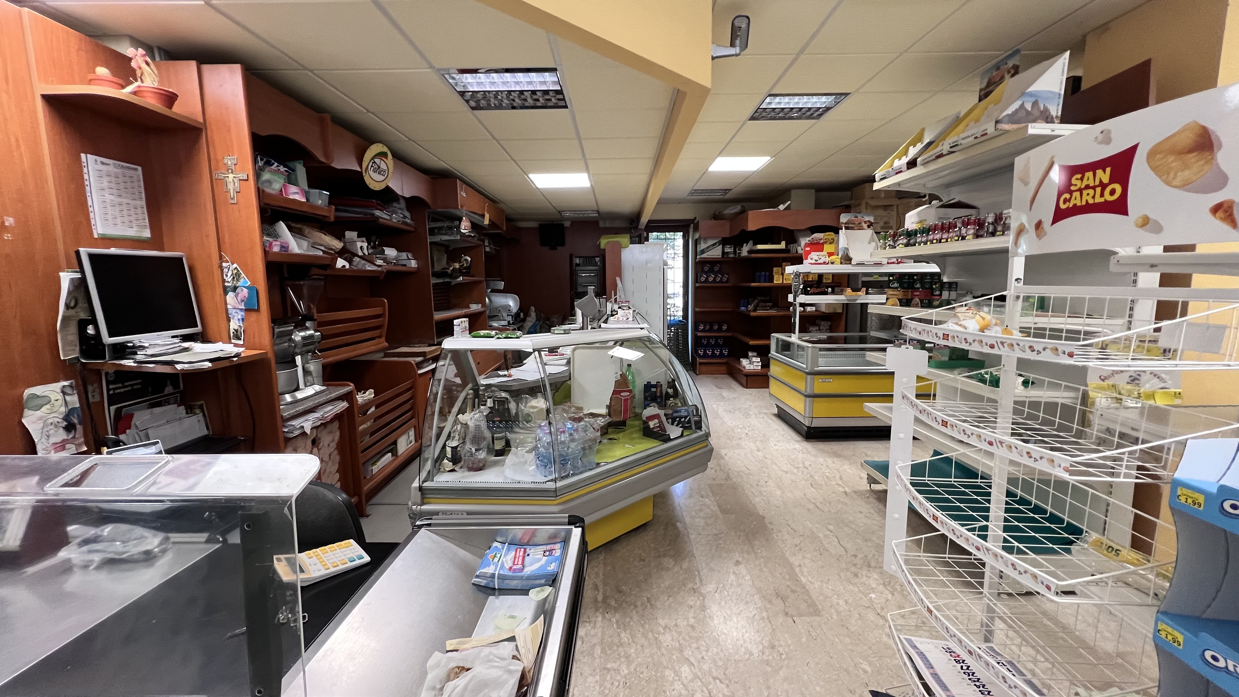 Arredamento e attrezzature negozio alimentari  in vendita - foto 7