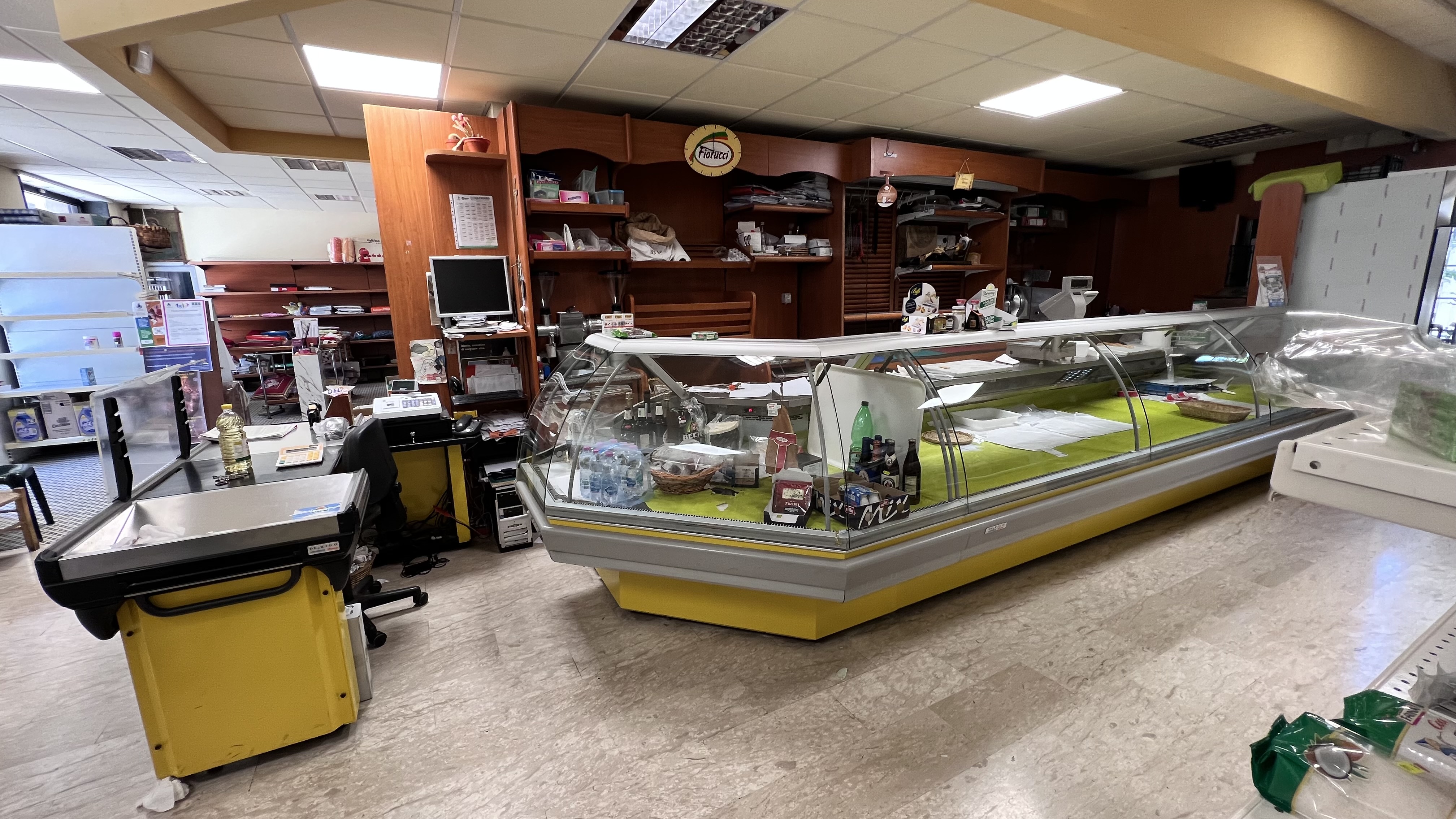 Arredamento e attrezzature negozio alimentari  in vendita - foto 6