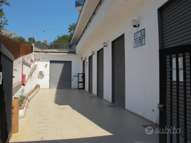 LOCALE DEPOSITO AL CENTRO DI FORMIA in vendita - foto 1