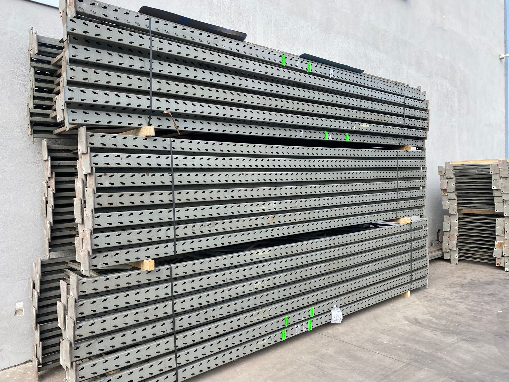 SCAFFALATURE INDUSTRIALI PORTAPALLET USATE – DALMINE LS in vendita - foto 8
