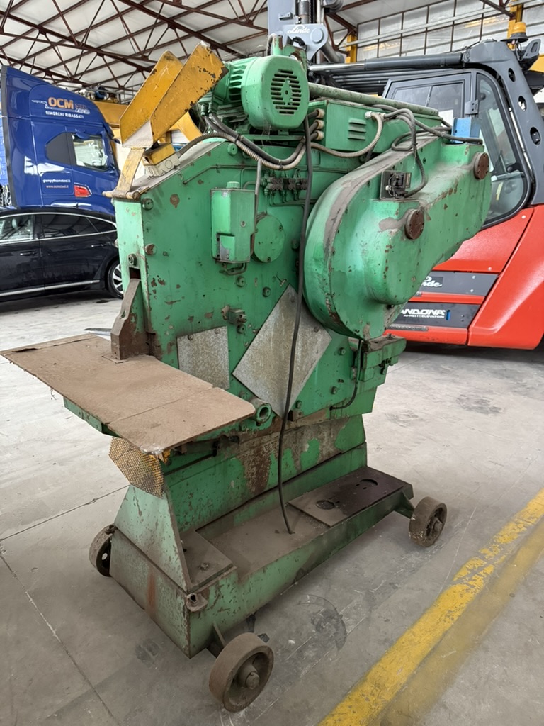 Punzonatrice-cesoia combinata OMERA MULTIMATIC 70S in vendita - foto 2