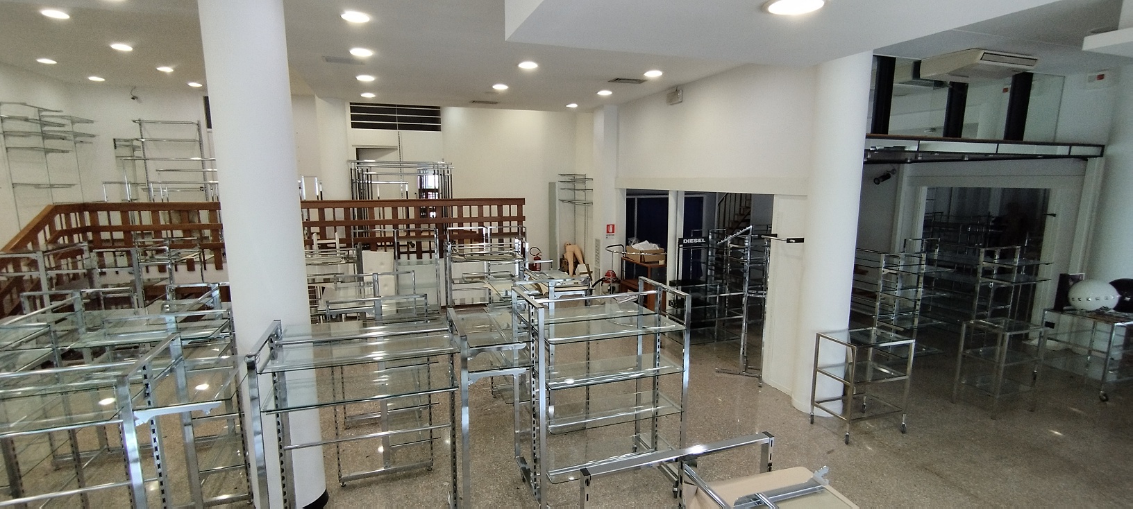 NEGOZIO FRONTE STRADA in vendita - foto 7