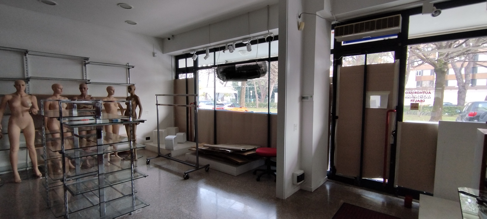 NEGOZIO FRONTE STRADA in vendita - foto 5