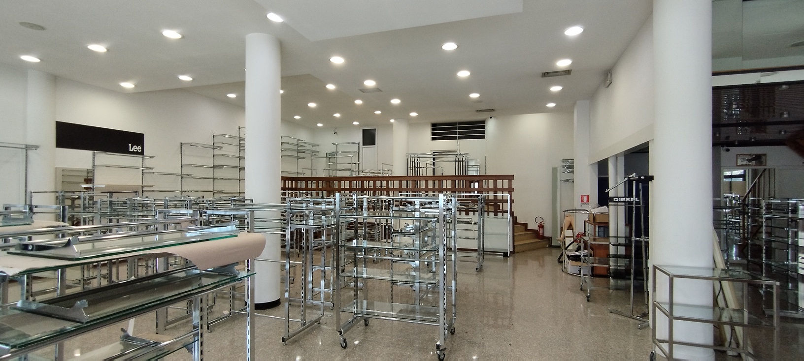 NEGOZIO FRONTE STRADA in vendita - foto 8