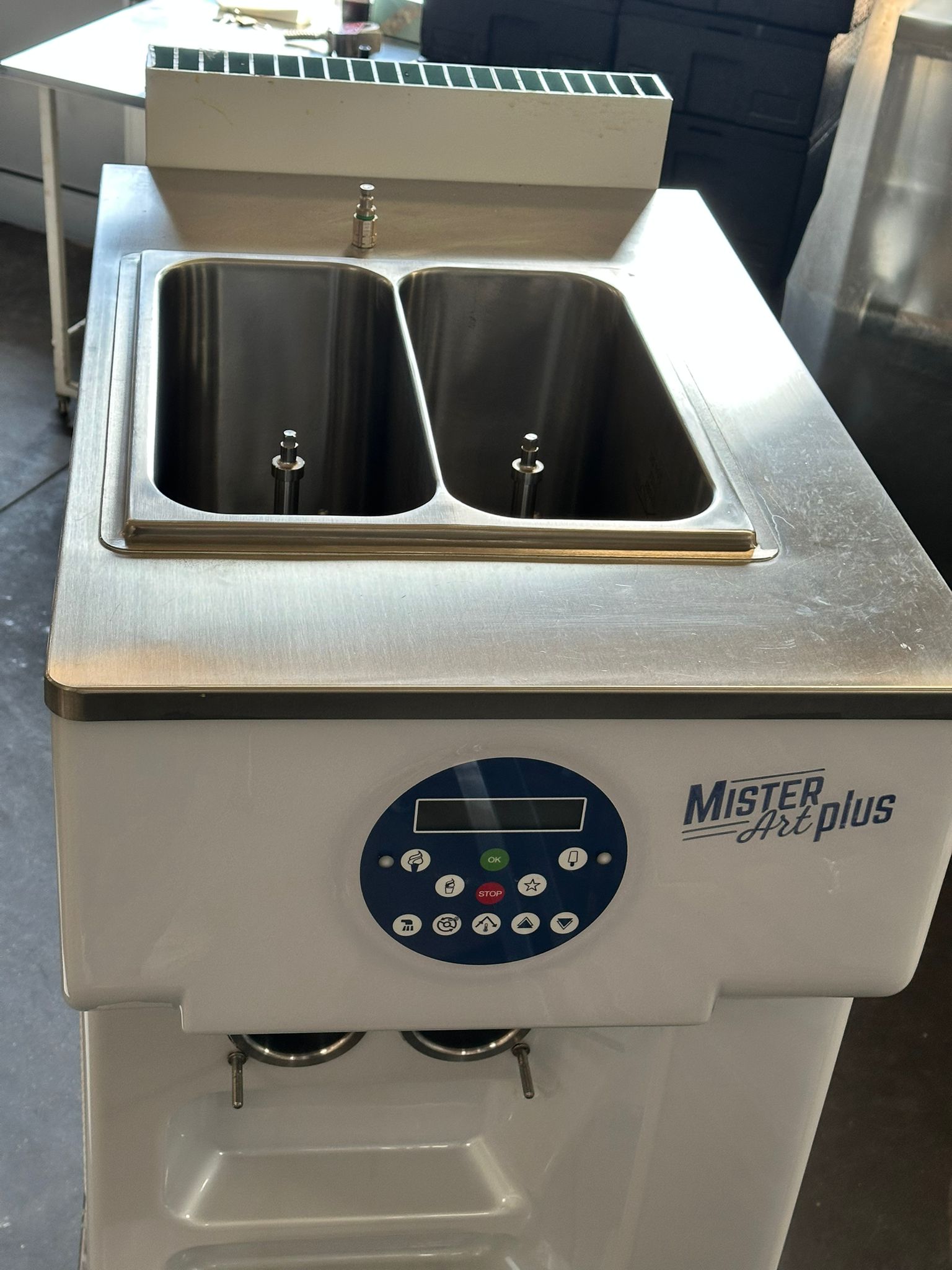 Gelatiera Carpigiani Mister Art Plus  in vendita - foto 1