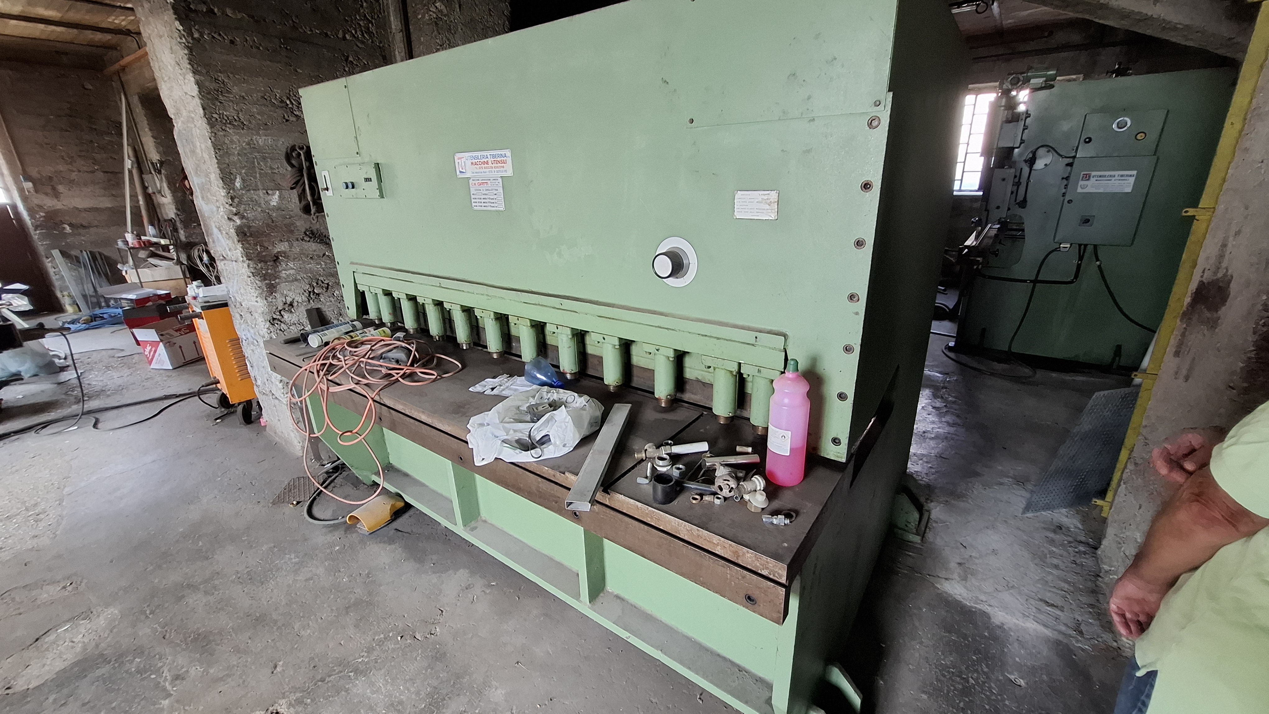 Cesoia a ghigliottina per lamiera 6/8mm 2050 GATTI in vendita - foto 1