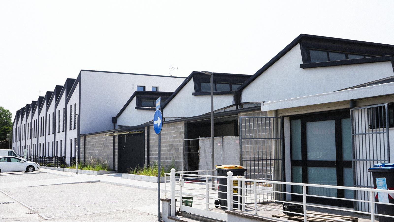 Vendesi/Affitto Capannone in centro San Mauro Pascoli in vendita - foto 1