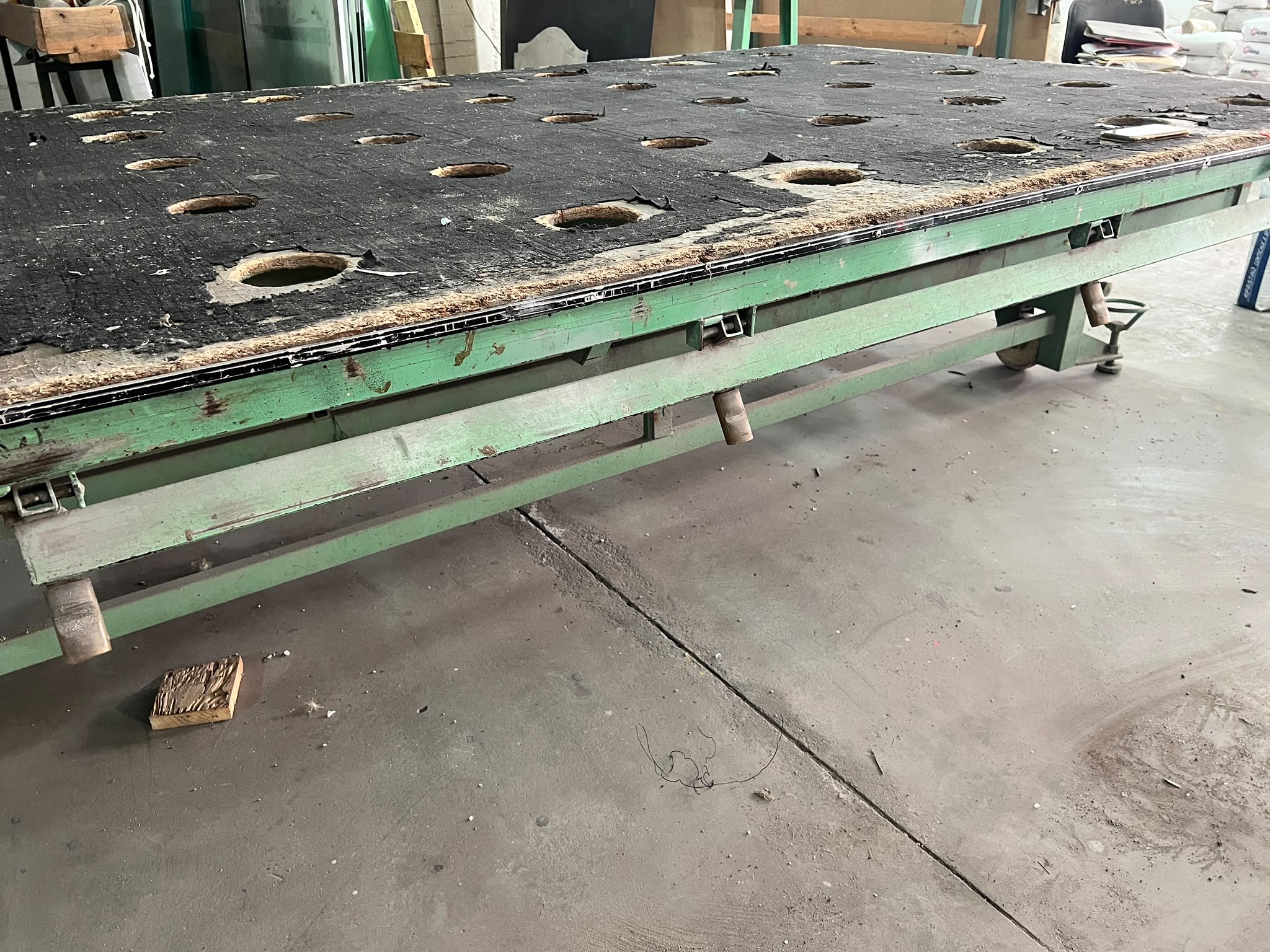 Tavolo da taglio per vetro (usato) 3x2m in vendita - foto 3