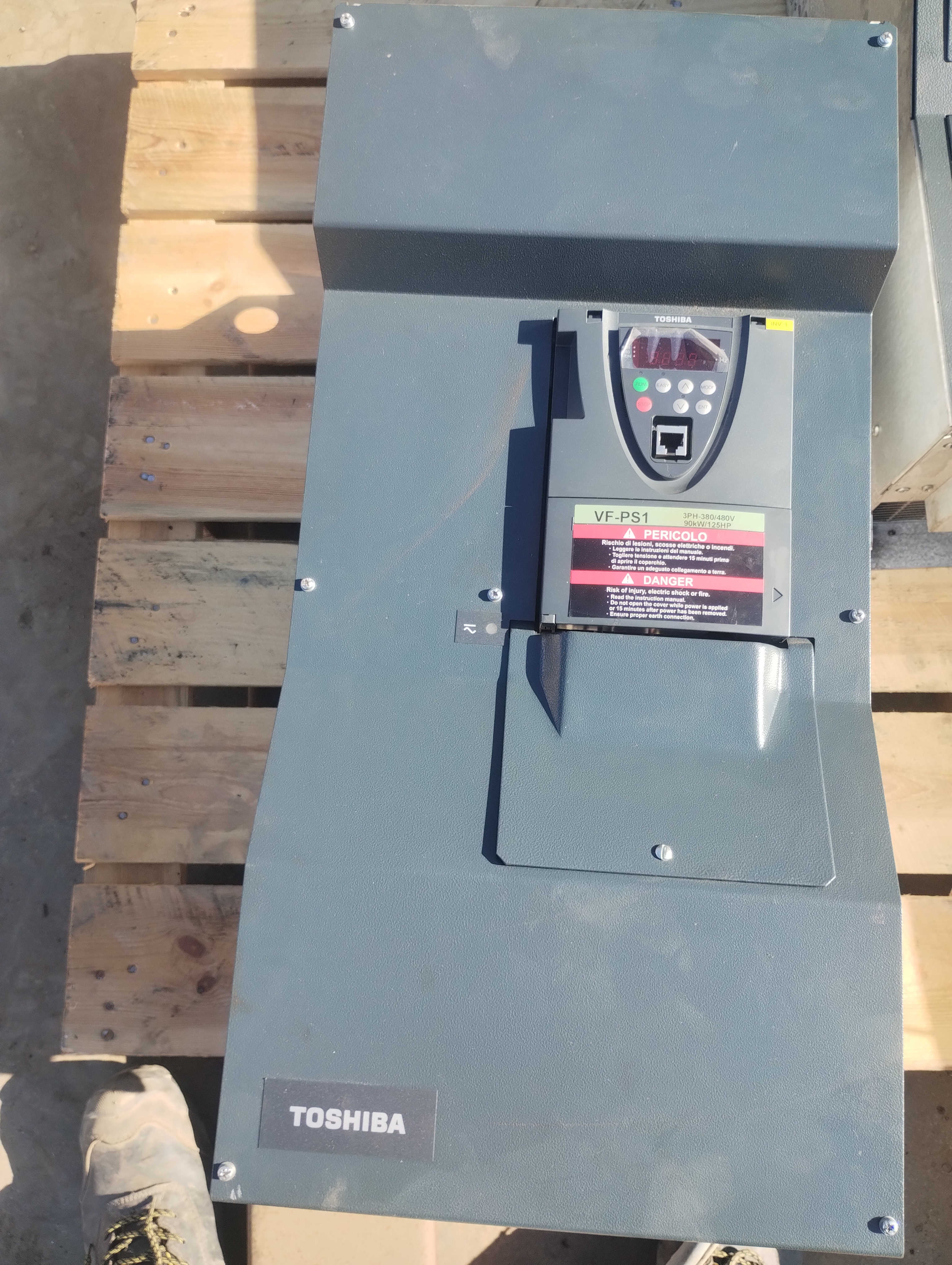 Inverter toshiba 90KW in vendita - foto 1