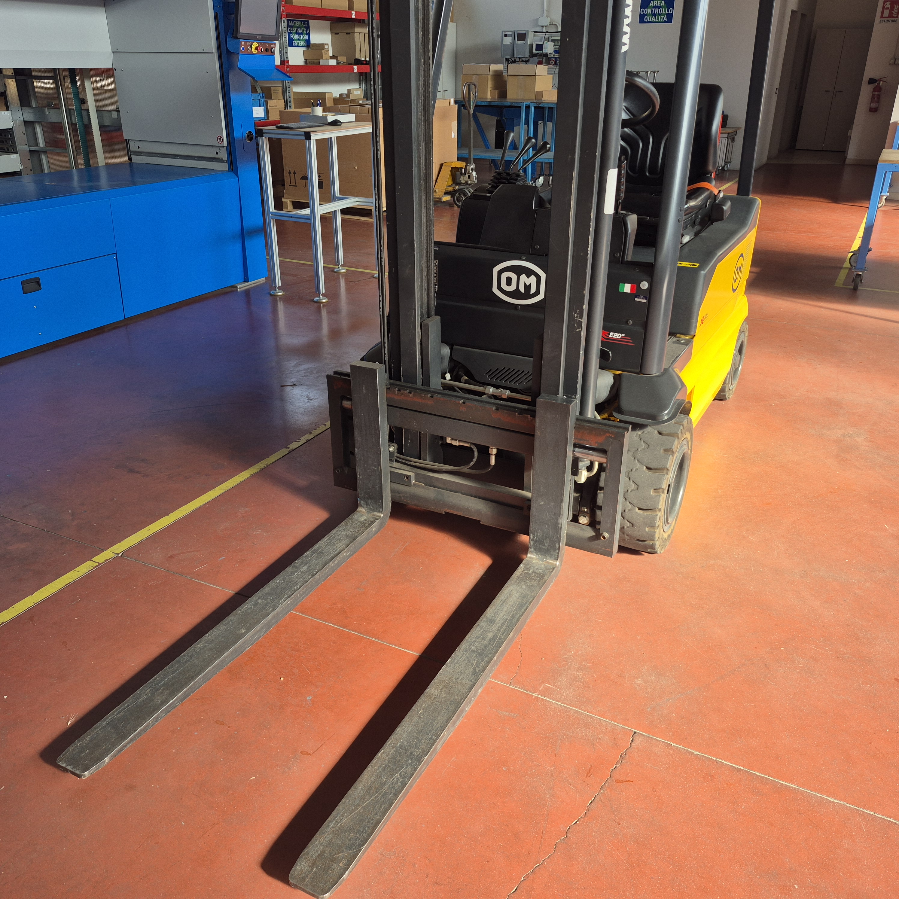 Carrello elevatore OM XE 20 ac Kg.2000 Anno 2009  in vendita - foto 3